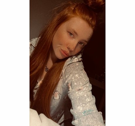 Molly Capper star nice archive