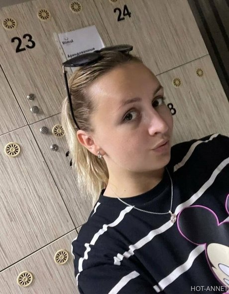 anna bellla pretty pornstar pictures