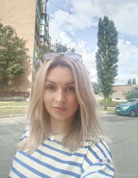 anna bellla model best pics