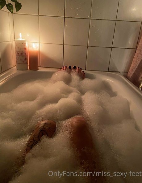 miss sexy feet erotic model galleries