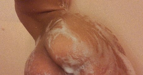 Mochimae exclusive model pictures