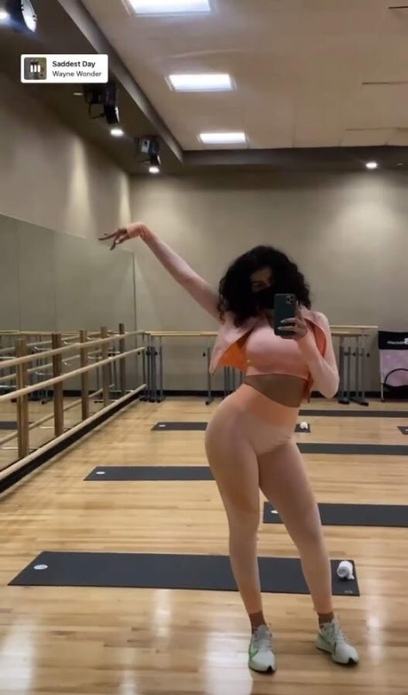 Itstaleen naked model galleries