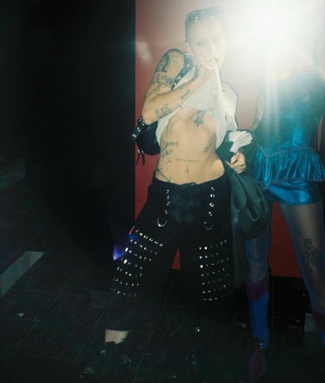 Siiickbrain best actress gallery