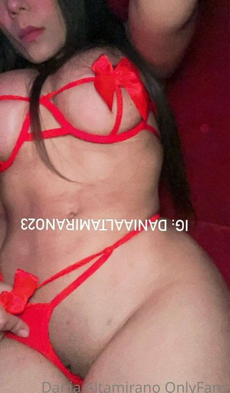 Dania Altamirano pornographic model images