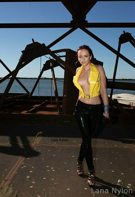 lananylon star beautiful pictures