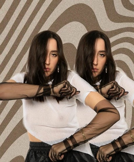 Elohim free pornstar pic