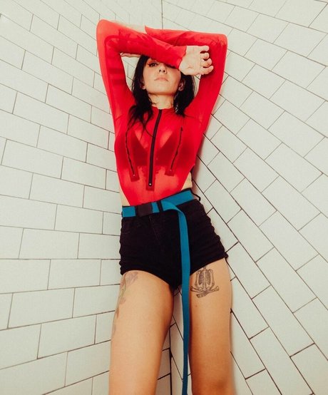 Poxleitner model hot picture