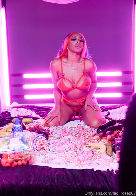 bodyonrose model exclusive image