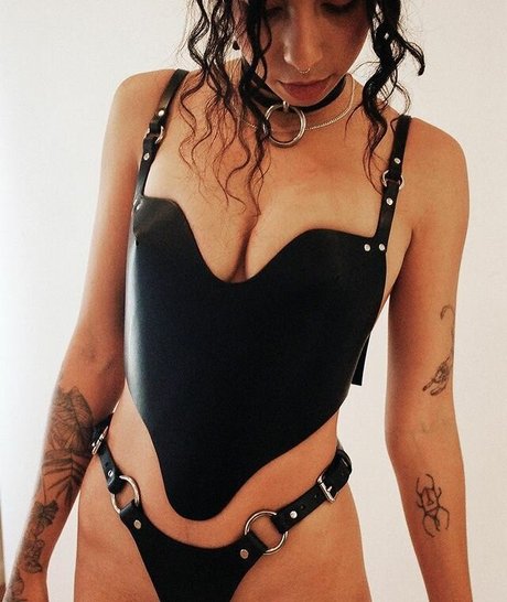 Indigo De Souza pornstar pretty picture