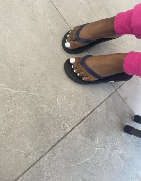 chocolatefeet8 nudes model pictures