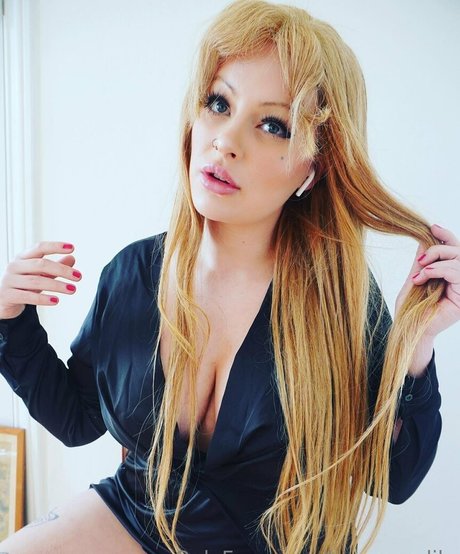 lunamarylily star high quality picture