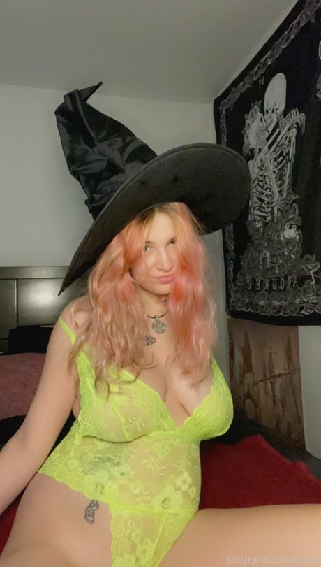 urokogal porn model pictures