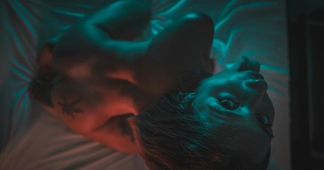 Yasmin Pariz hot model photo