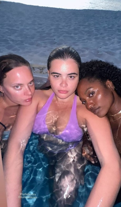 Barbie Ferreira star free images