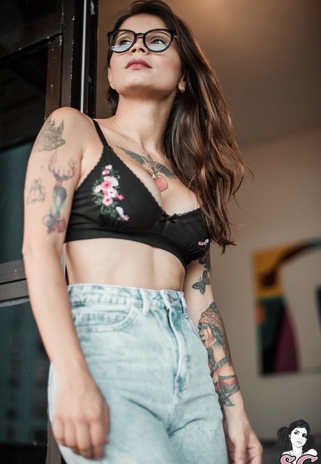 Jeeh Suicide star high quality pic