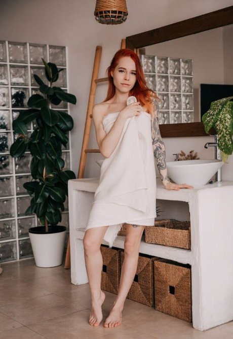 Denly perfect actress pictures