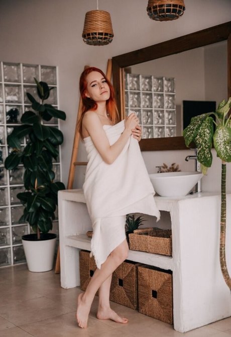 Denly pretty actress images