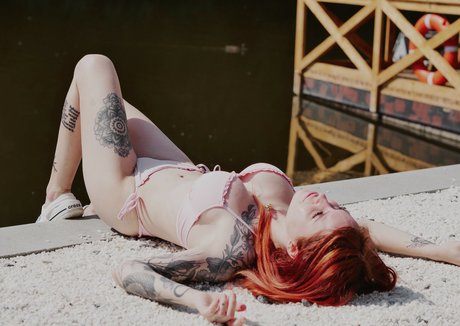 Denly pretty actress pics