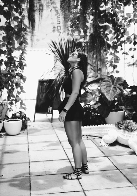 Cassidy Daiagi nude model image