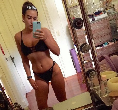 Cassidy Daiagi erotic star archive