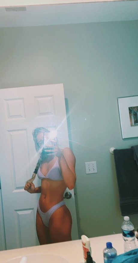 Sarah Kate Stricker star nude pic