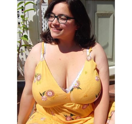 janineaam free model gallery