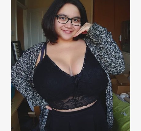 janineaam pornstar photos