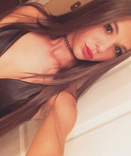 Ally Dowd model nudes archive