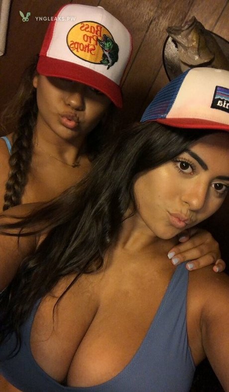 Vicky Escobar model art photo