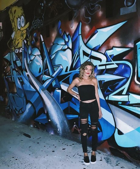 HannaH hd pornstar photo