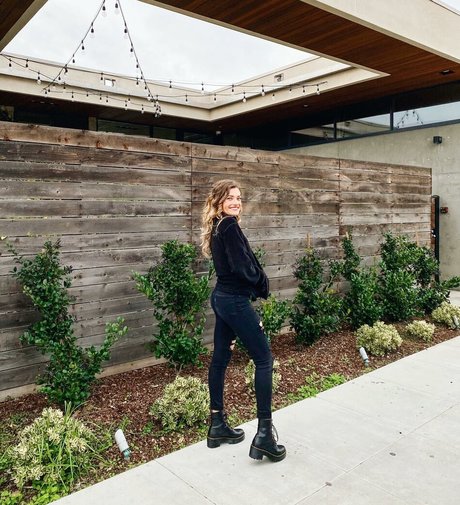 HannaH star pretty pictures