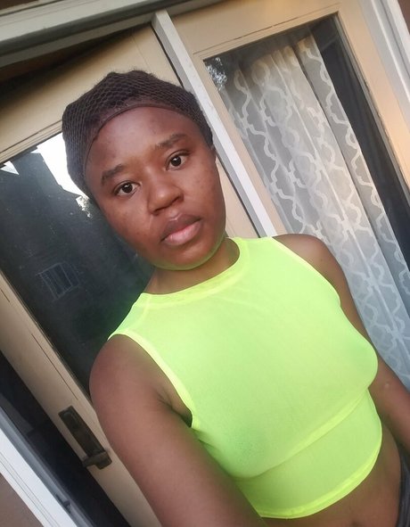 dancekwen nude pornstar galleries