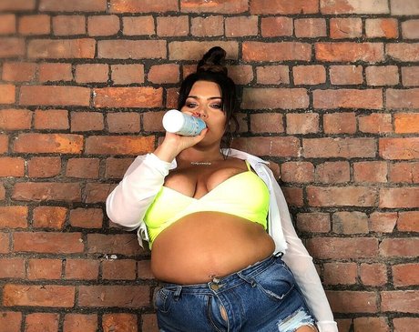 Goddess Shar pornstar nudes pics