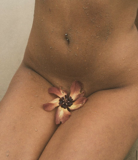 voodoopussaay nudes actress image