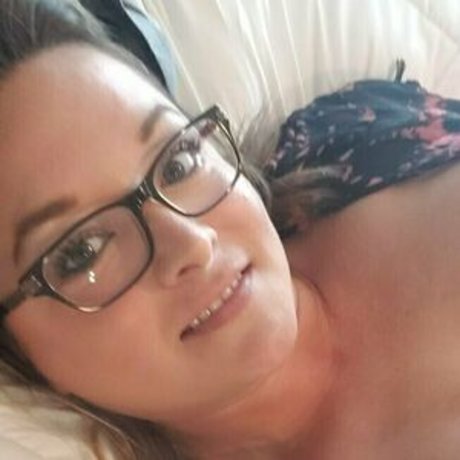 TheRustyGem pornographic model img