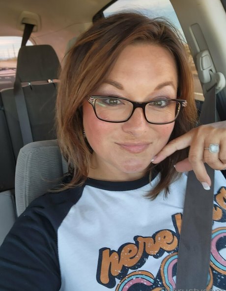 TheRustyGem art model archive