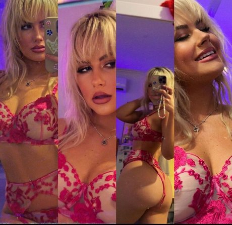 Astrid Daniel pornographic star photos