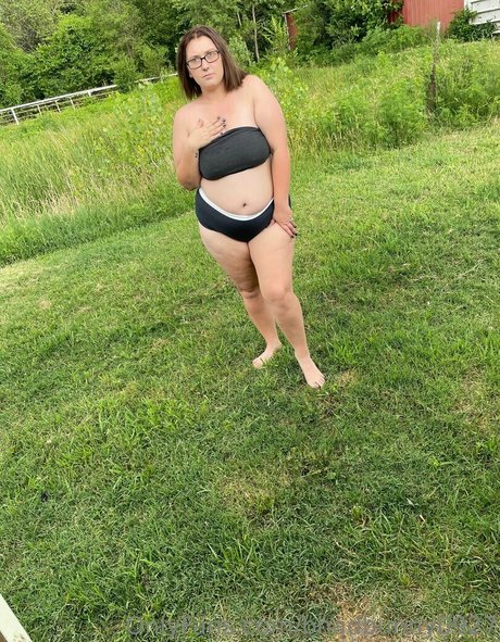 bhadbunny0927 nudes model pictures