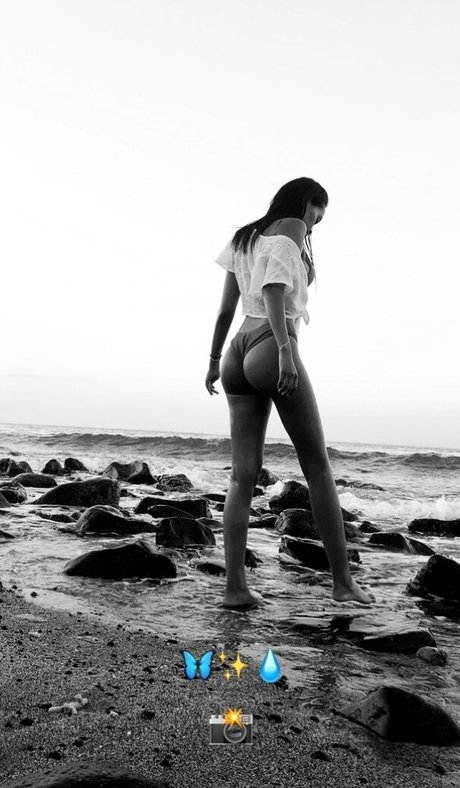 jaruwanzehrer beautiful model archive