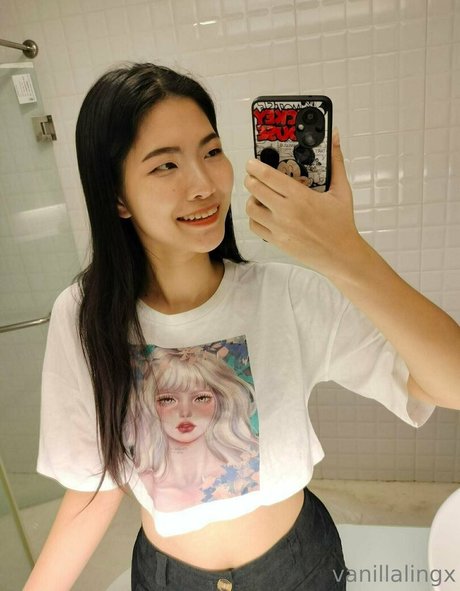 vanillalingx pornographic actress photo
