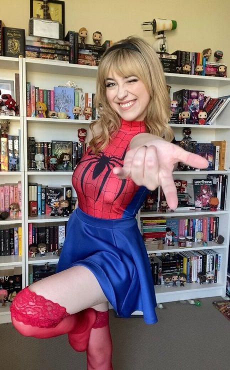 Ashlee Tayla adult model pics