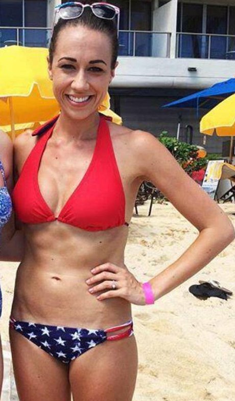 Colleen Ballinger nude actress pic