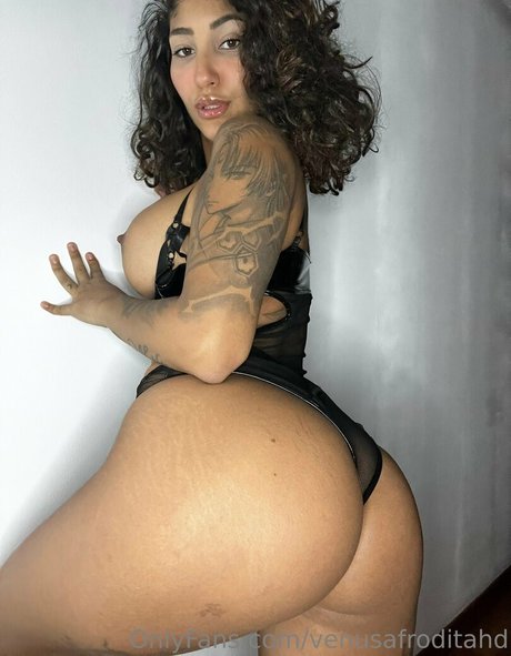 venusafroditahd model exclusive pics