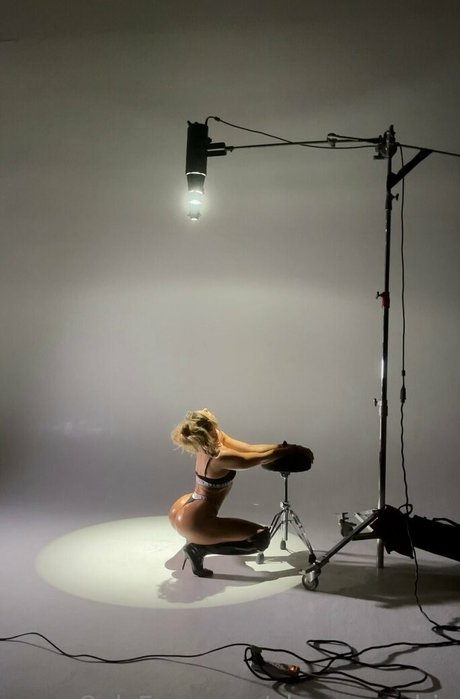 alexxaanndria nice actress photos