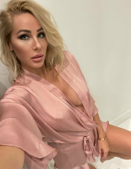 roxyyfoxx star nude photos