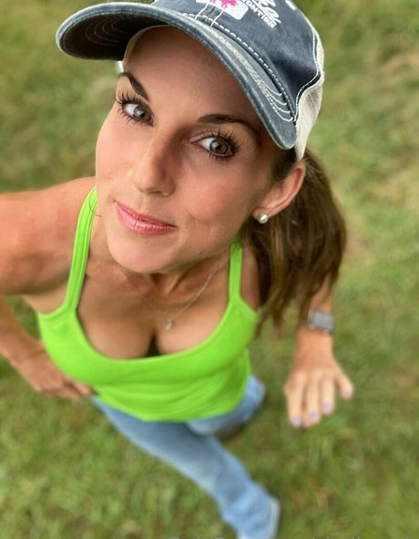 shellyrock erotic actress img