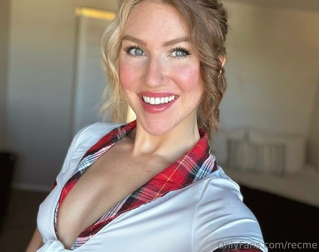 Recme model hot photo