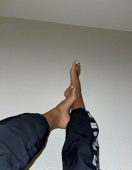 fineislandfeet model free pictures