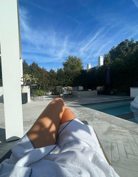 urbbaddy star sexy photos