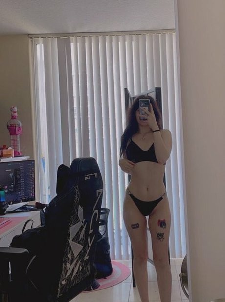 _cherryverse top model pic